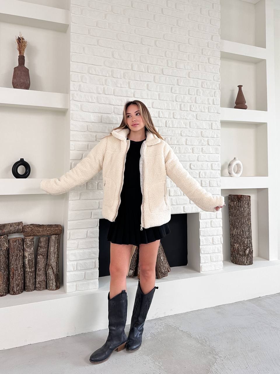 Peluş Fermuarlı Ceket Beyaz