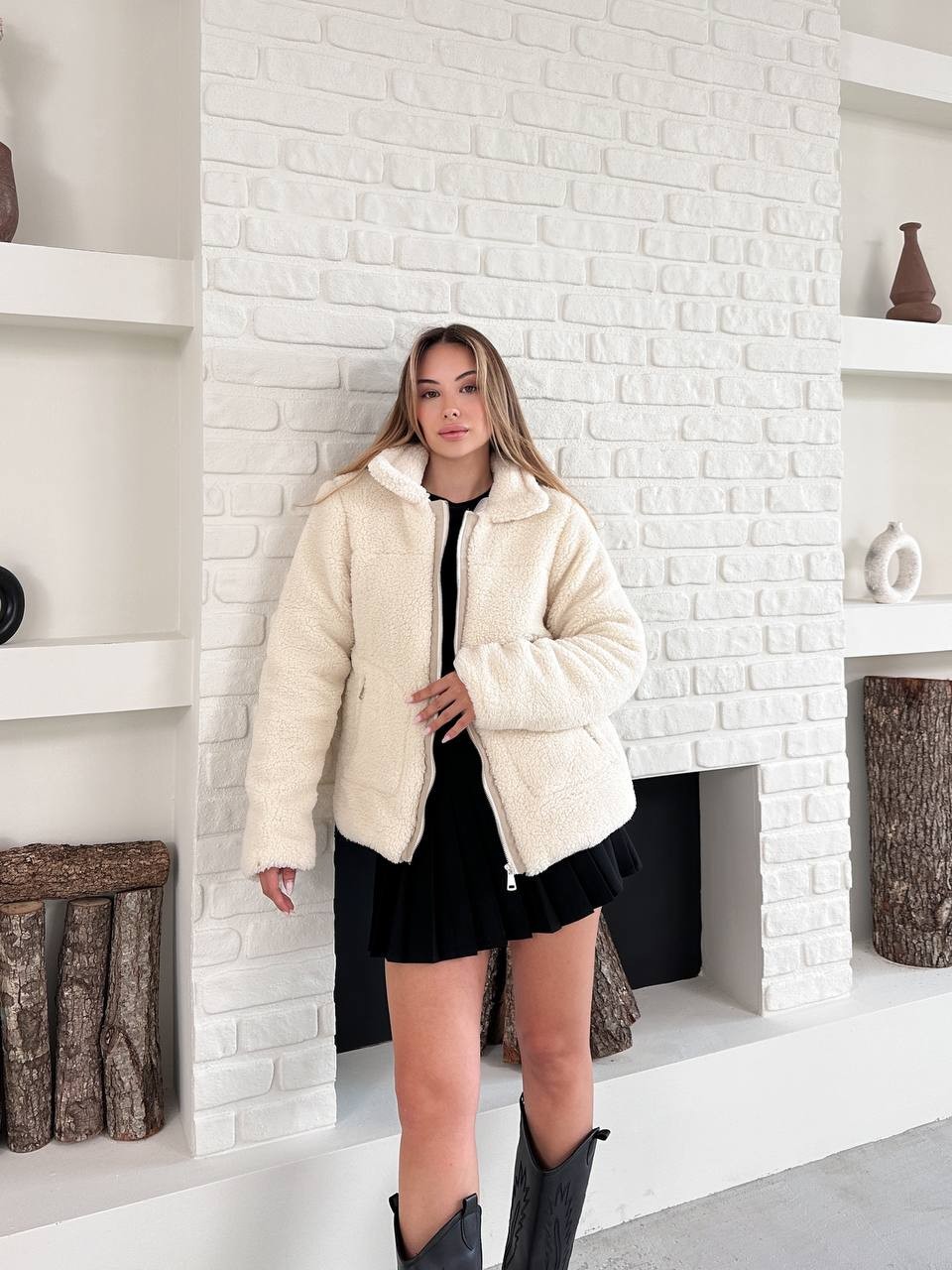 Peluş Fermuarlı Ceket Beyaz