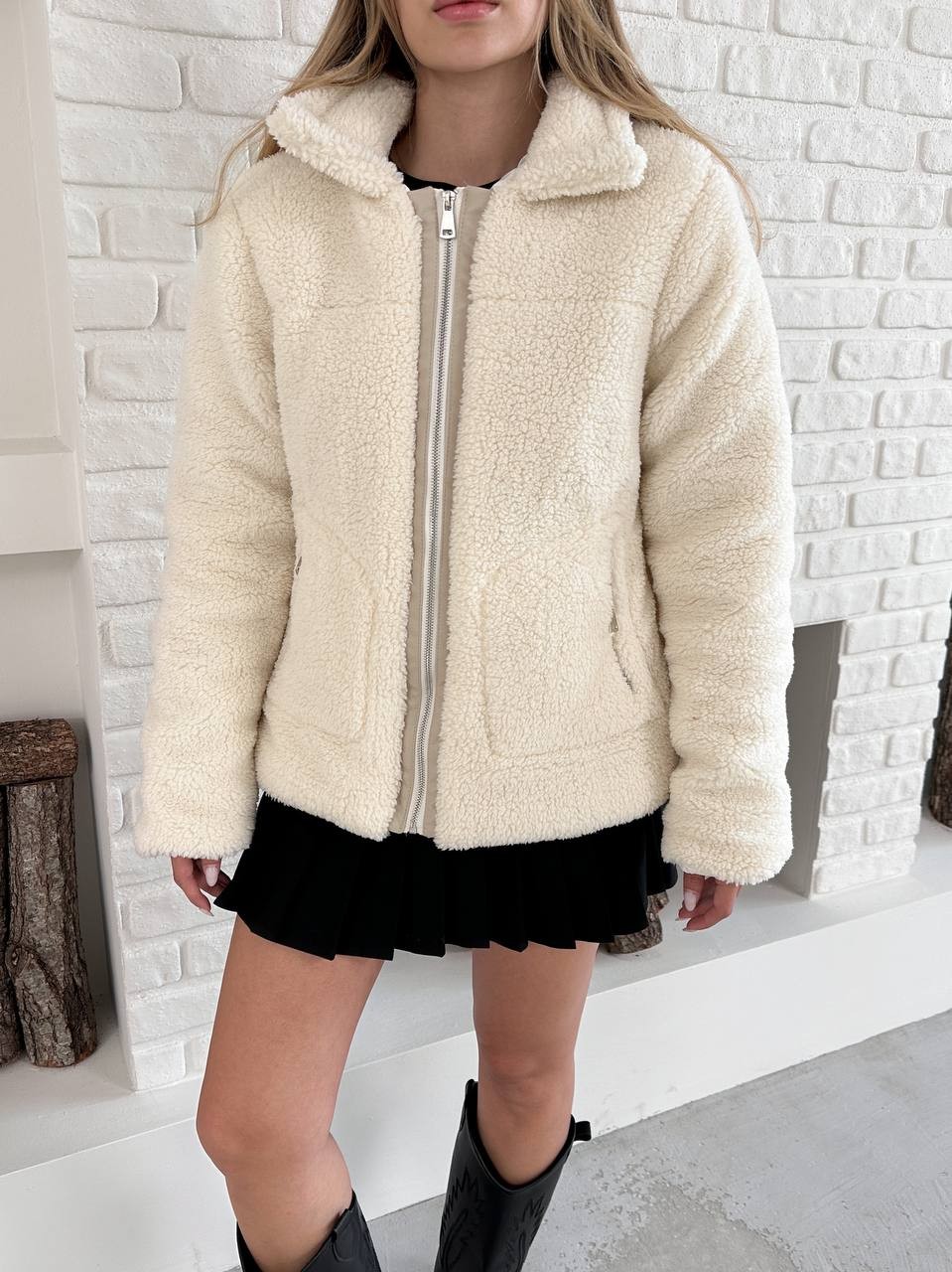 Peluş Fermuarlı Ceket Beyaz