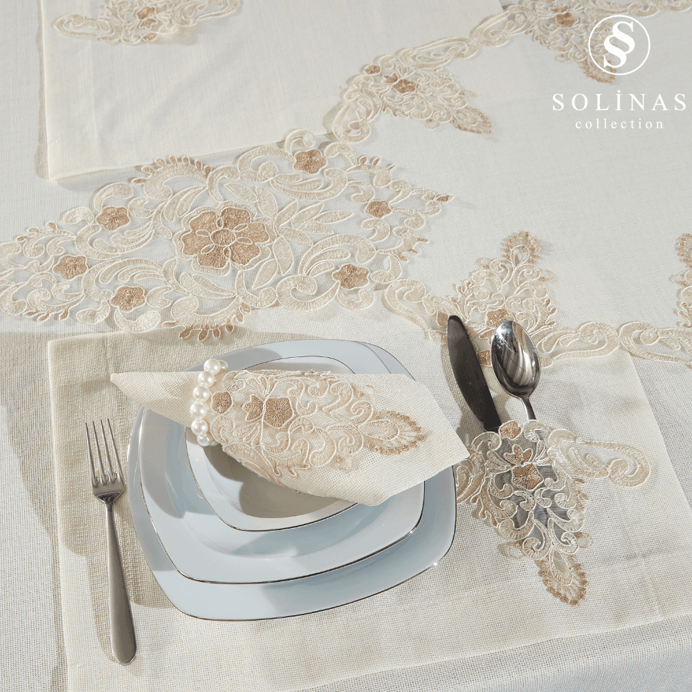 Solinas Collection Roma Krem Linen Kumaş Vizon Nakışlı 38 Parça Masa Örtüsü Seti