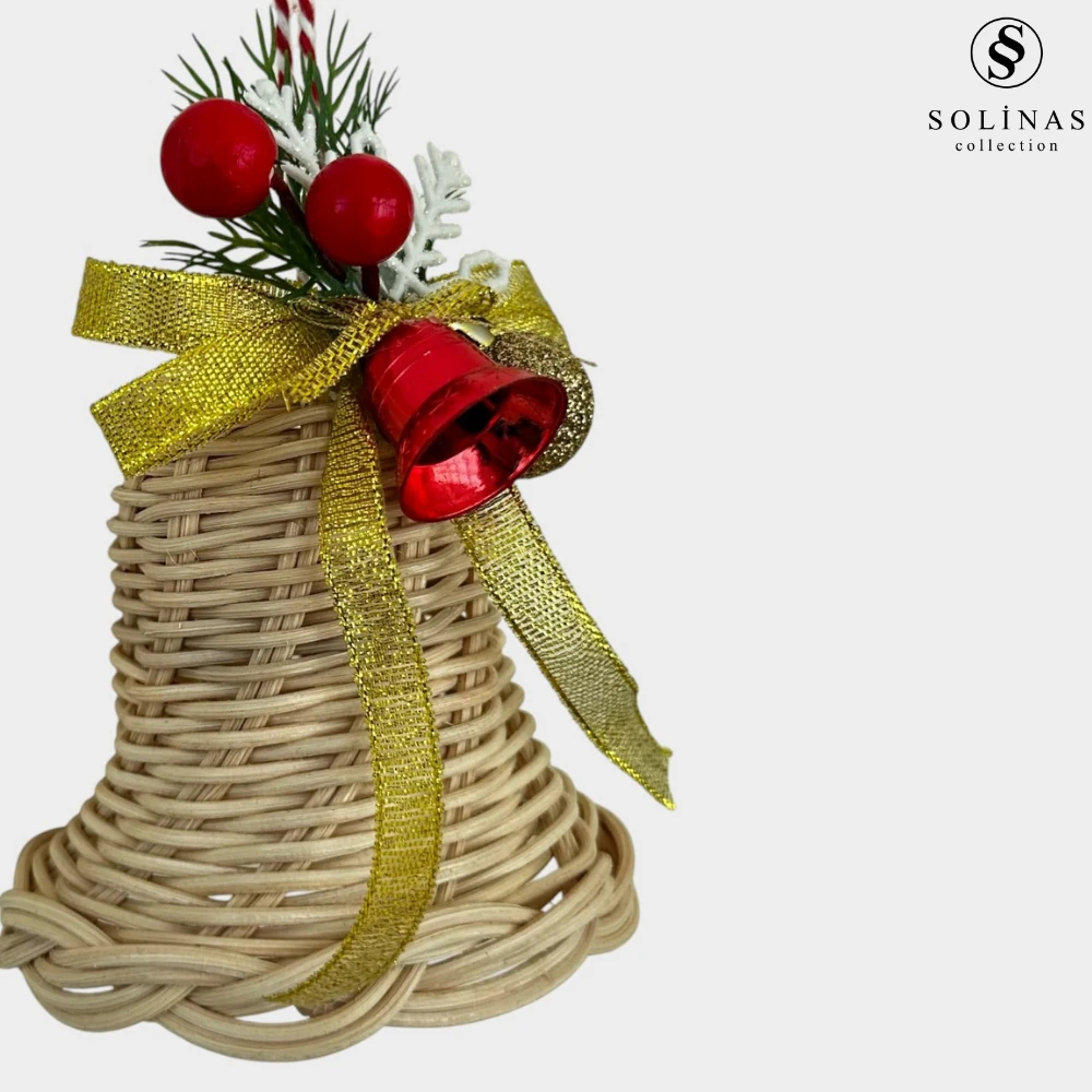 Solinas Collection El Yapımı Rattan Kırmızı Çan Dekor Gold Kurdeleli Yeni Yıl Kapı Süsü – Hediyelik