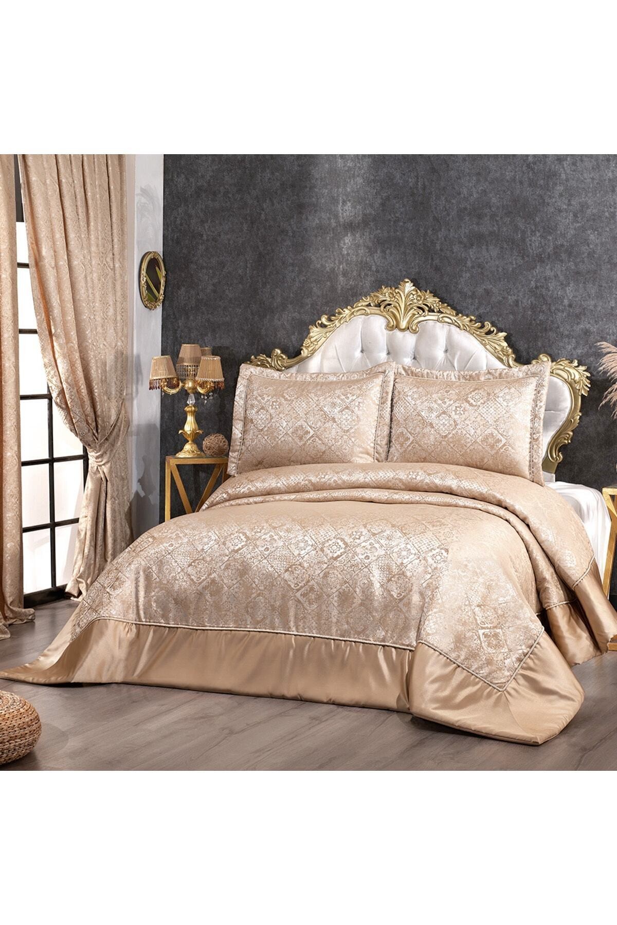 Elegante Serena Cappuccino Double Dowry Bedspread and Double Sash Curtains