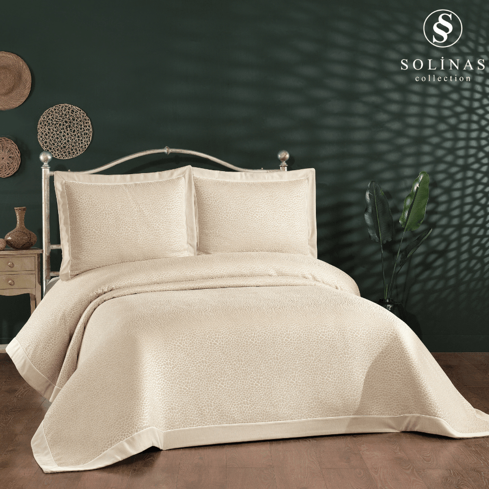 Solinas Collection Solmira Vizon Kenarı Biyeli Çift Kişilik Yatak Örtüsü