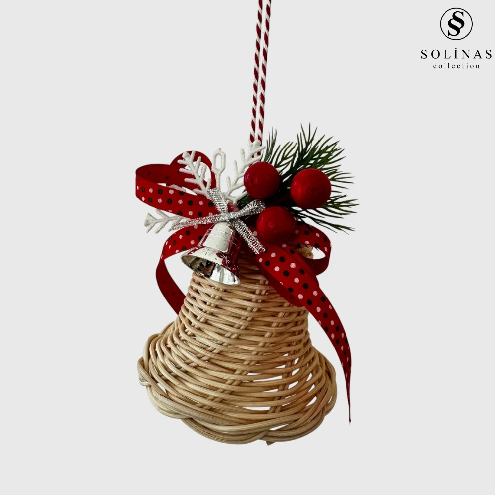 Solinas Collection El Yapımı Rattan Gümüş Çan Dekor Kırmızı Kurdeleli Yeni Yıl Süsü Hediyelik – Kapı Süsü