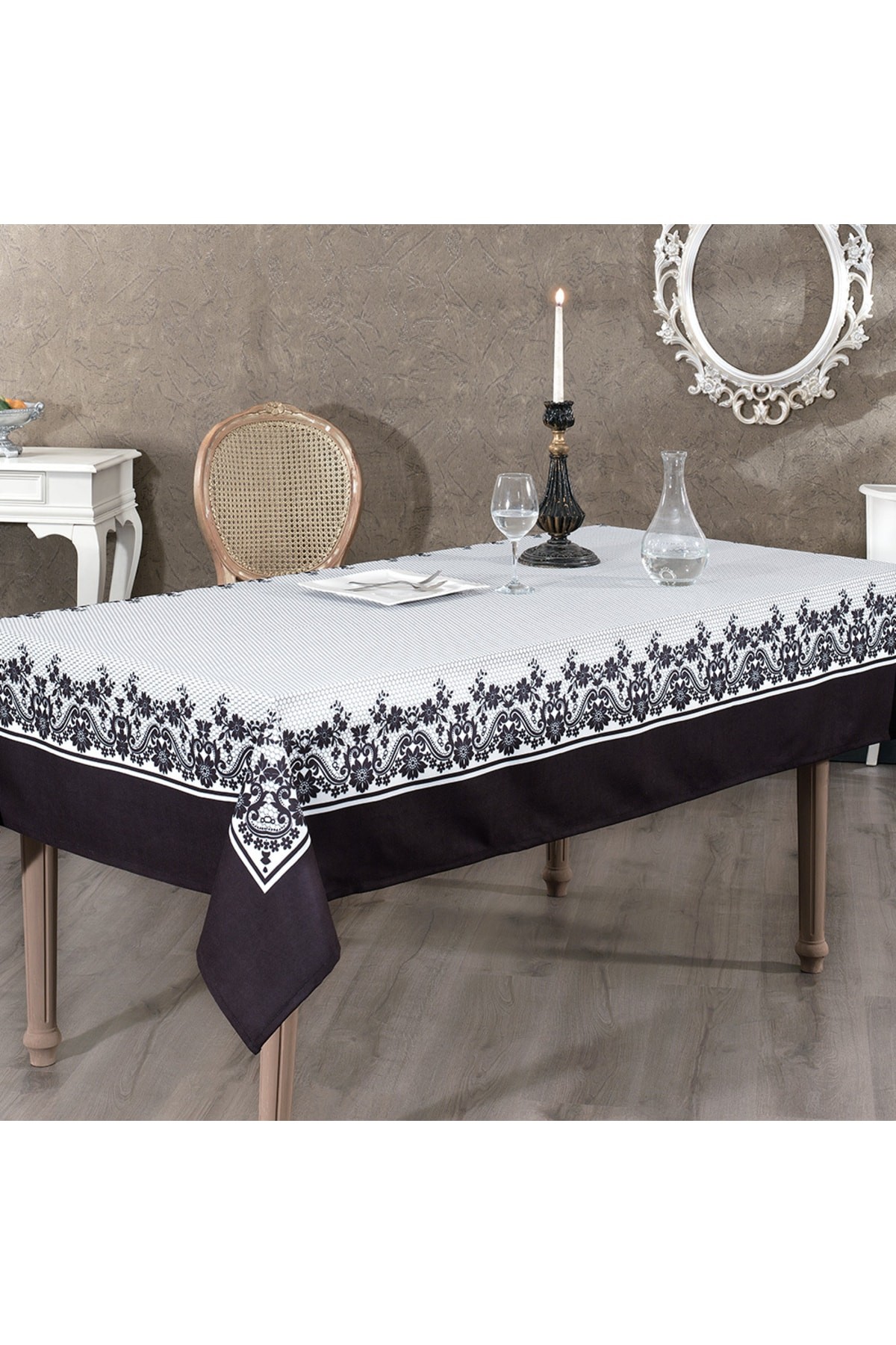 Digital Printed Board White-black Tablecloth