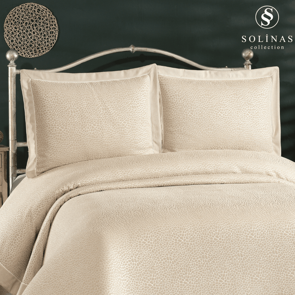Solinas Collection Solmira Vizon Kenarı Biyeli Çift Kişilik Yatak Örtüsü