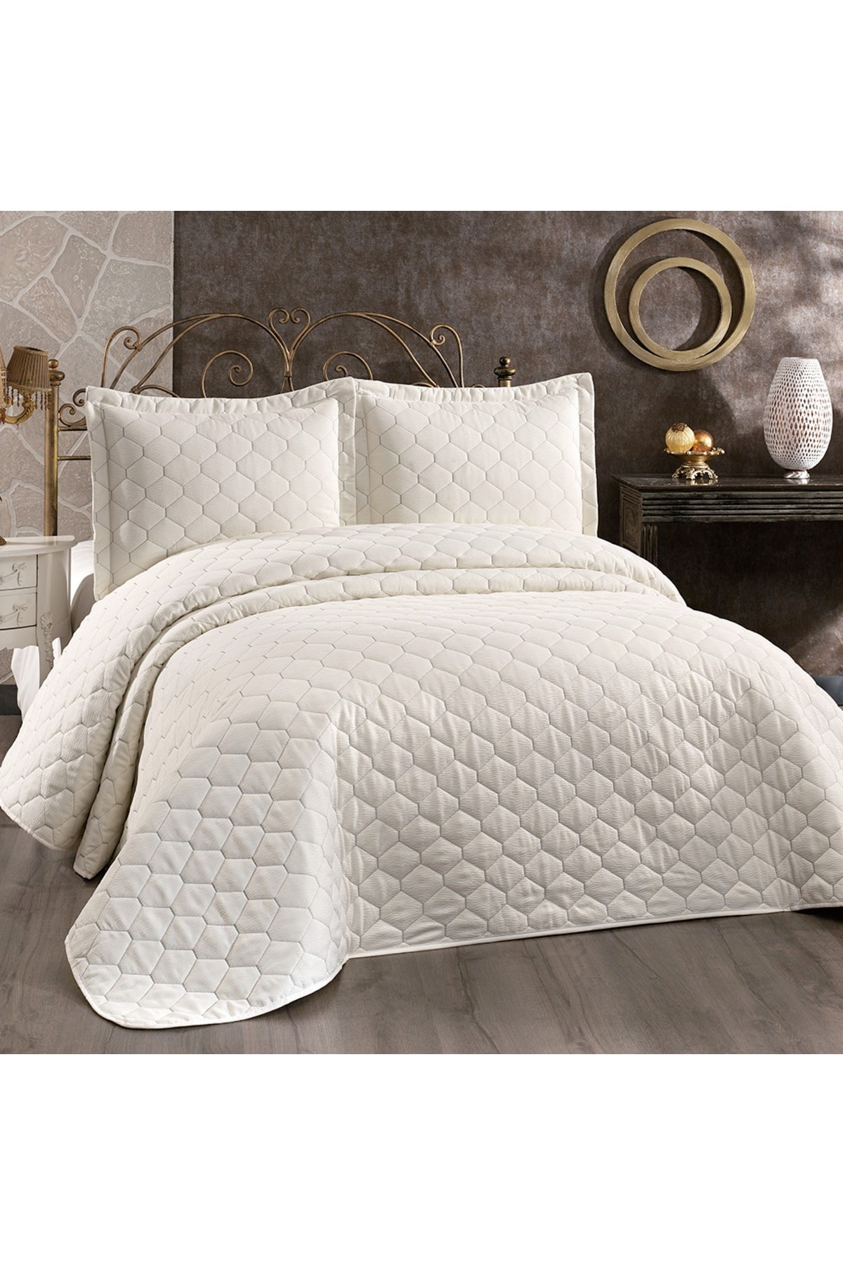 Adel Cream Double Bedspread