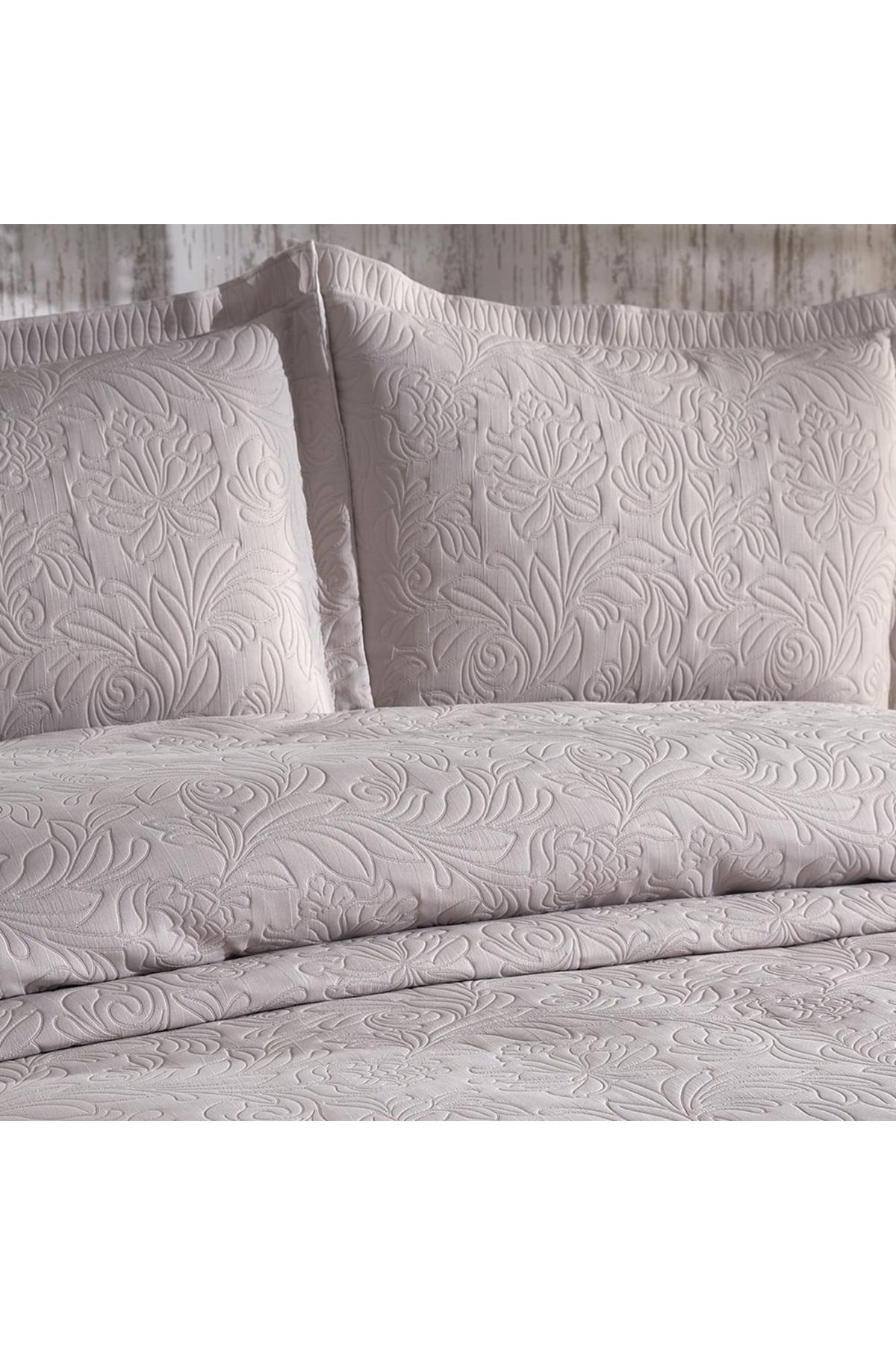 Soldi Rose Cappuccino Double Bedspread