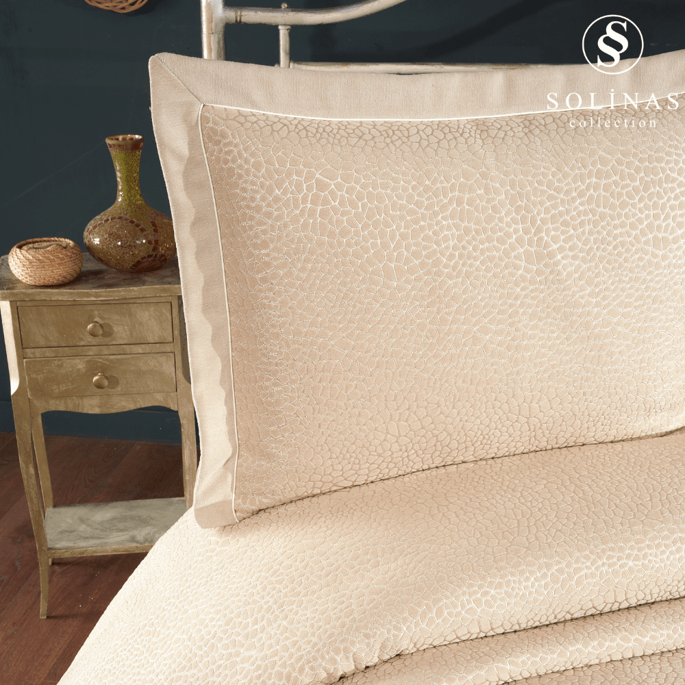 Solinas Collection Solmira Vizon Kenarı Biyeli Çift Kişilik Yatak Örtüsü
