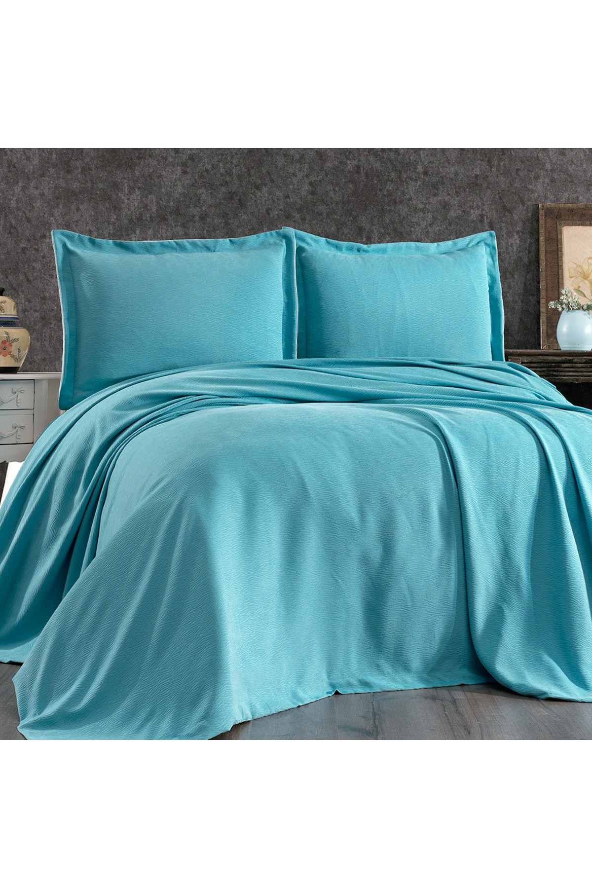 Linda Turquoise Double Bedspread