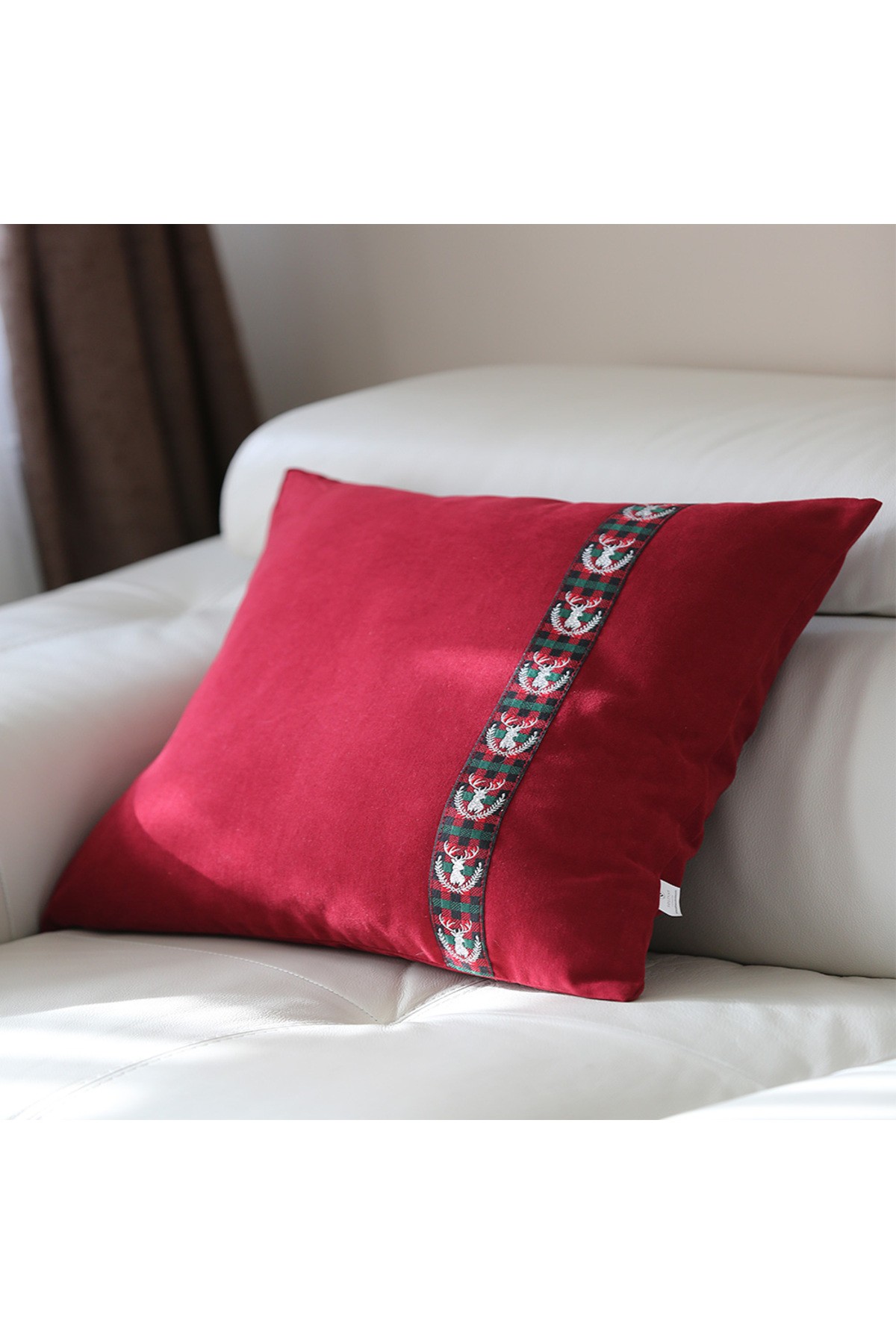 Honeycomb Fabric Dahlia Throw Pillow Cover