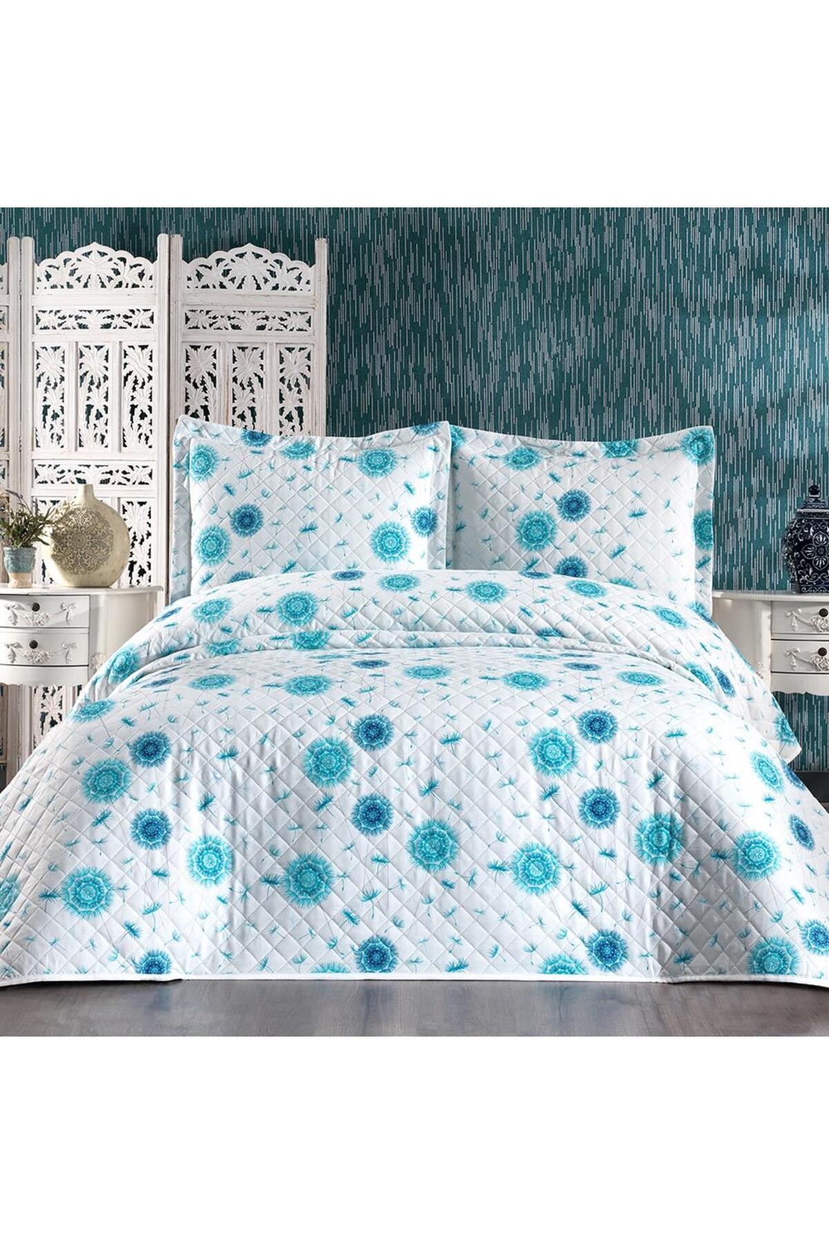 Chicory Turquoise-Green-Blue Digital Printed Double Bedspread