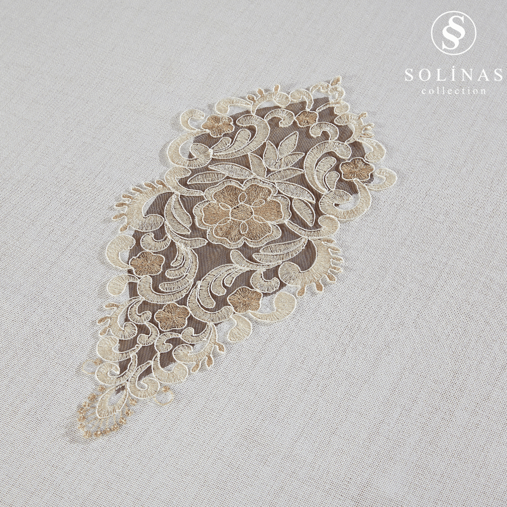 Solinas Collection Venora Krem Linen Kumaş Vizon Nakışlı Masa Örtüsü