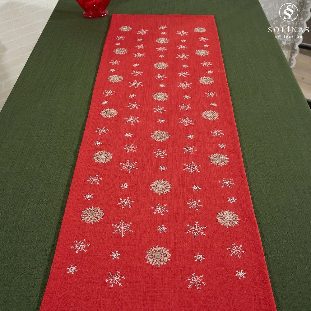 Solinas Collection Mila Gardenya Kumaş 2 Parça Yeşil Masa Örtüsü ve Nakışlı Runner