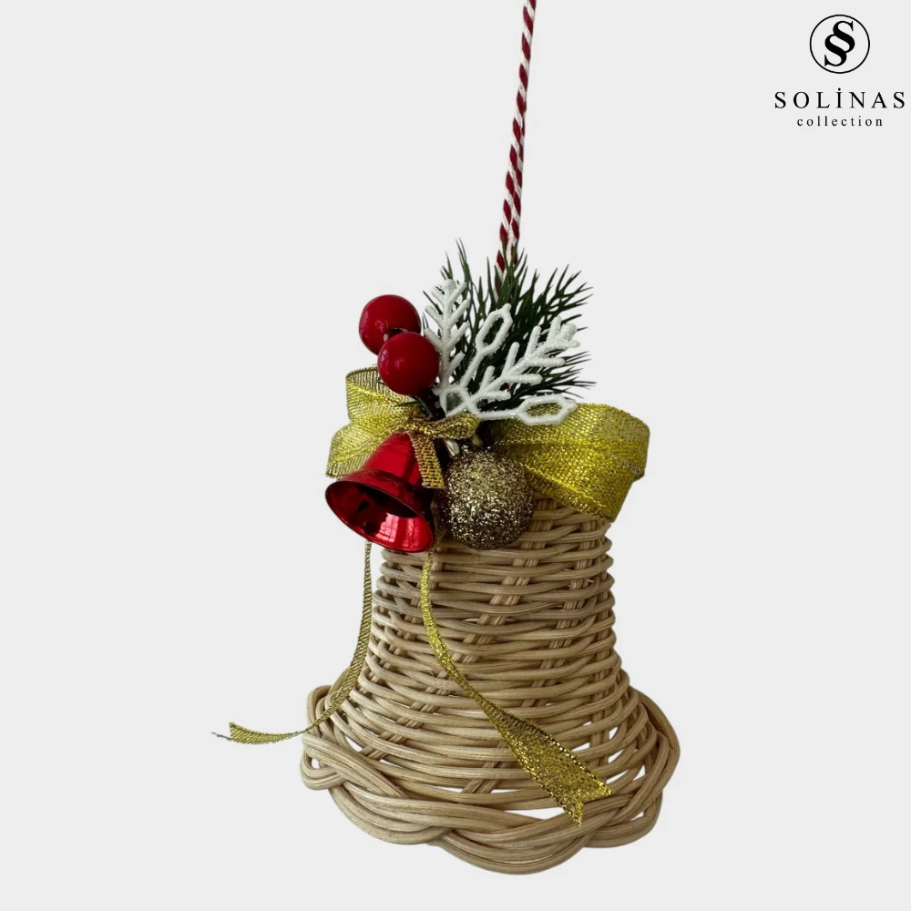 Solinas Collection El Yapımı Rattan Kırmızı Çan Dekor Gold Kurdeleli Yeni Yıl Kapı Süsü – Hediyelik