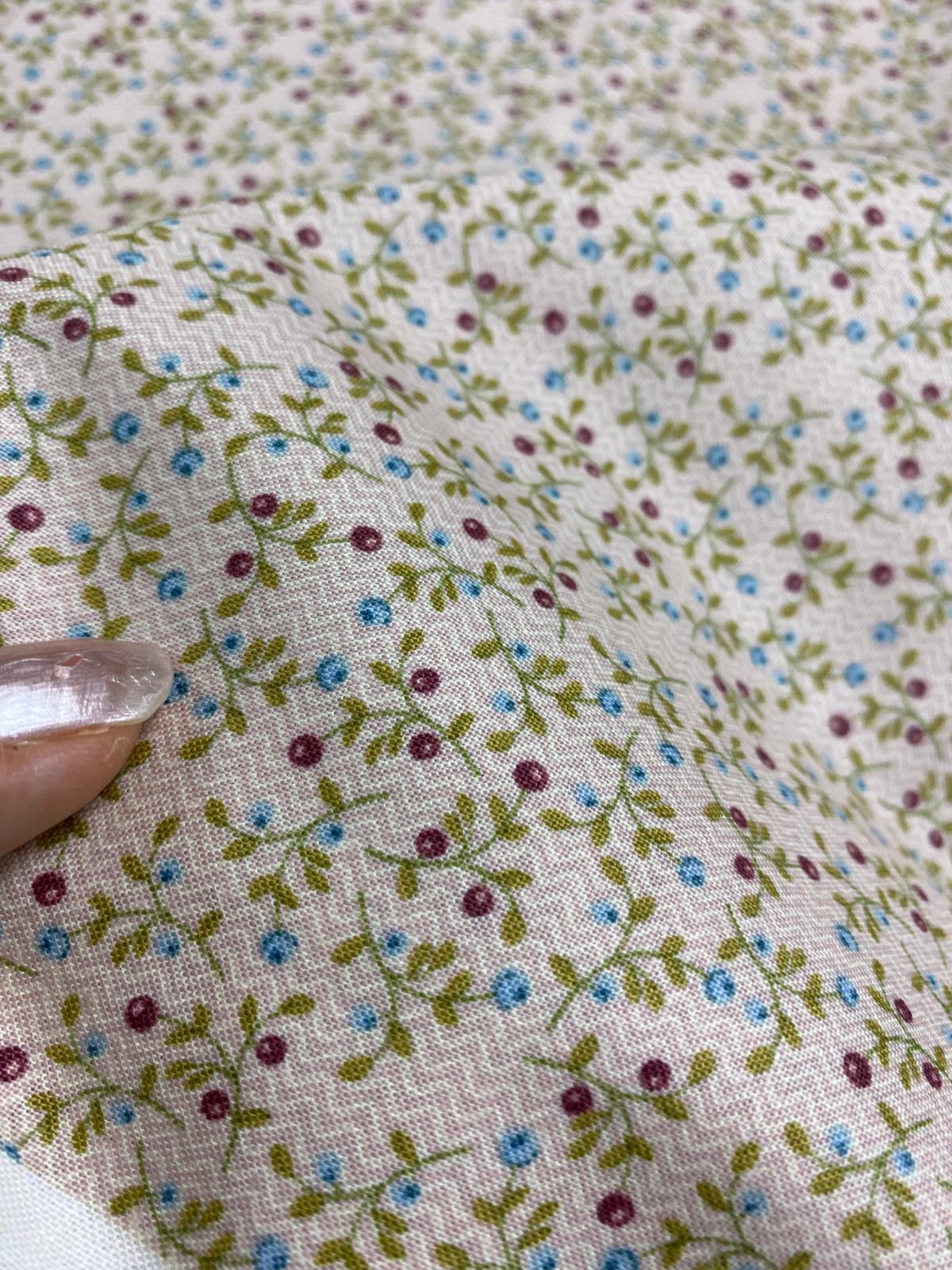 EQP-PAST&PRESENT-Light Taupe-Floral Abundance