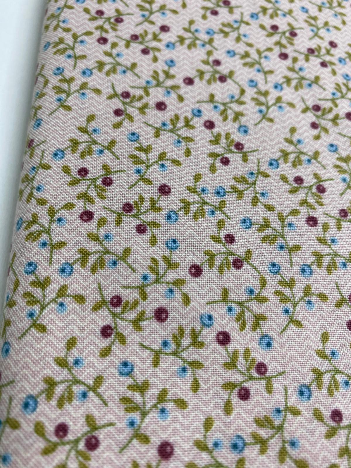 EQP-PAST&PRESENT-Light Taupe-Floral Abundance