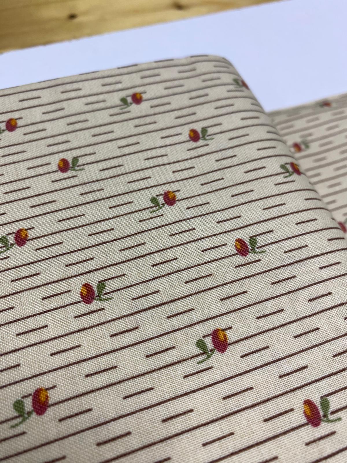 EQP-PAST&PRESENT- Ecru-Posies