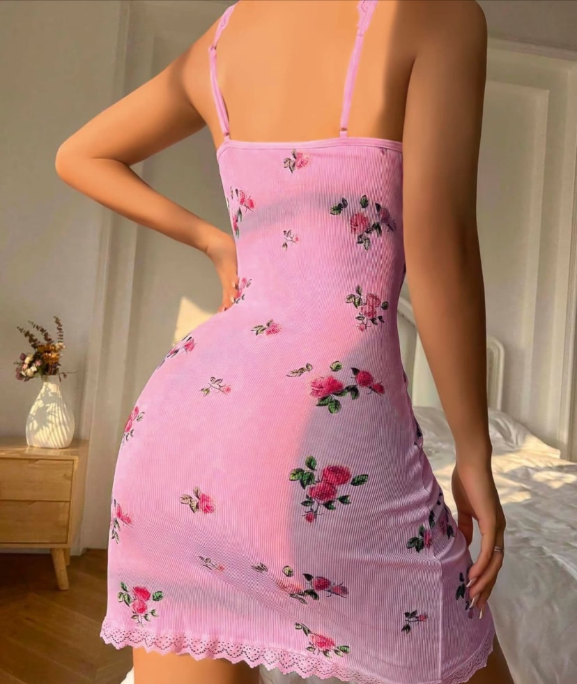 Çiçek Desenli Dantel Kenarlı Penye Gecelik-Pembe