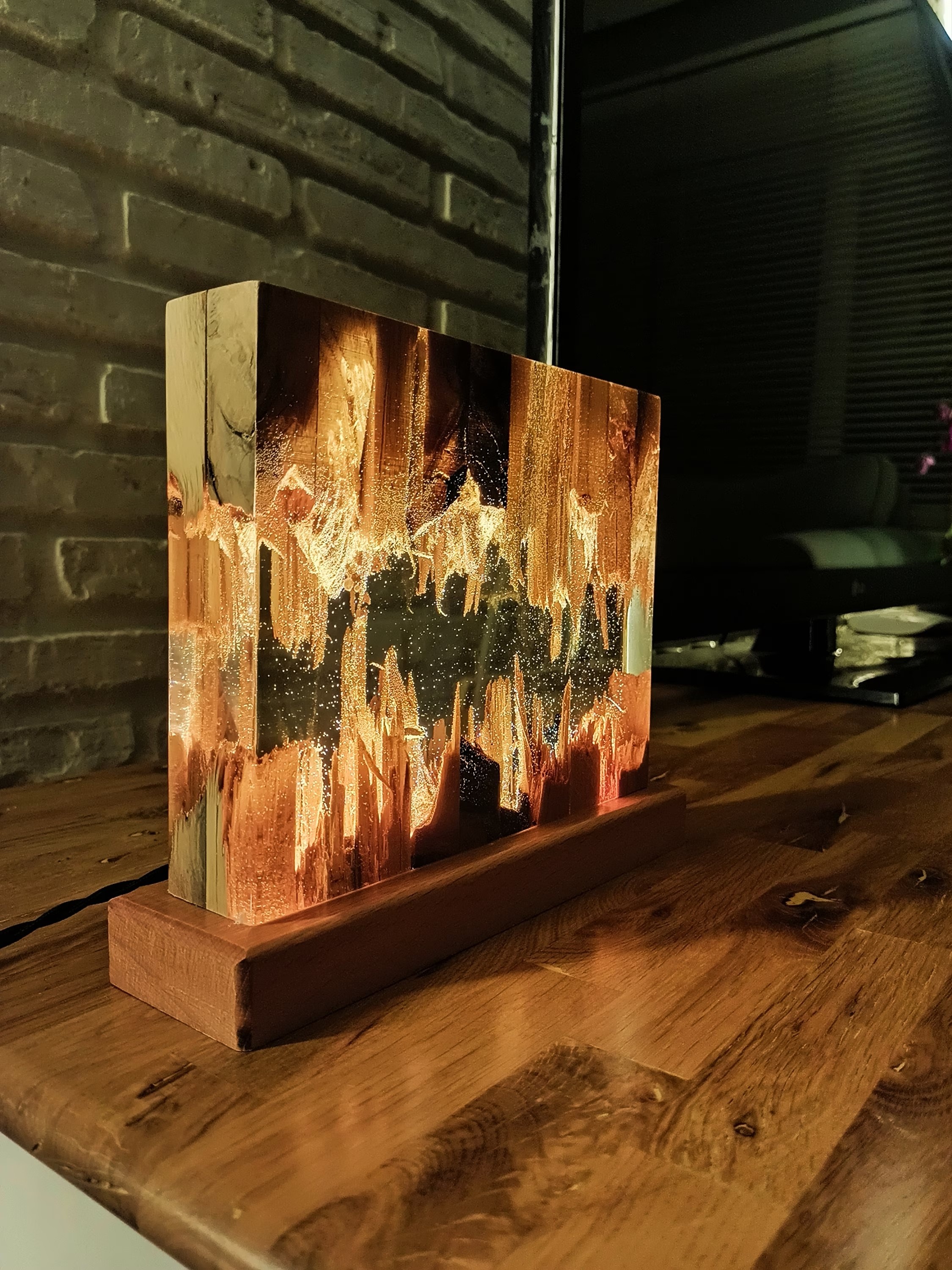 Fission Epoxy Resin Lamp | WoodNotion Enqore