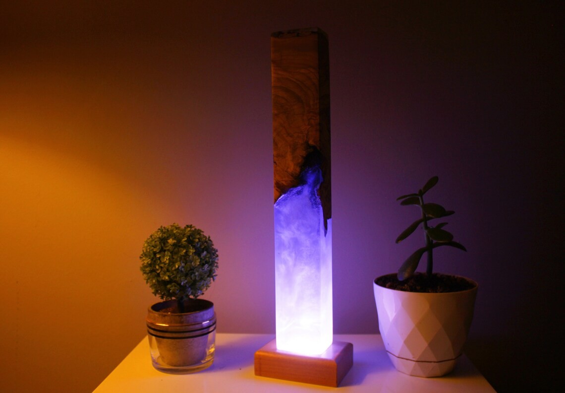 Intense Blue Wood & Resin Lamp  | WoodNotion ENQORE