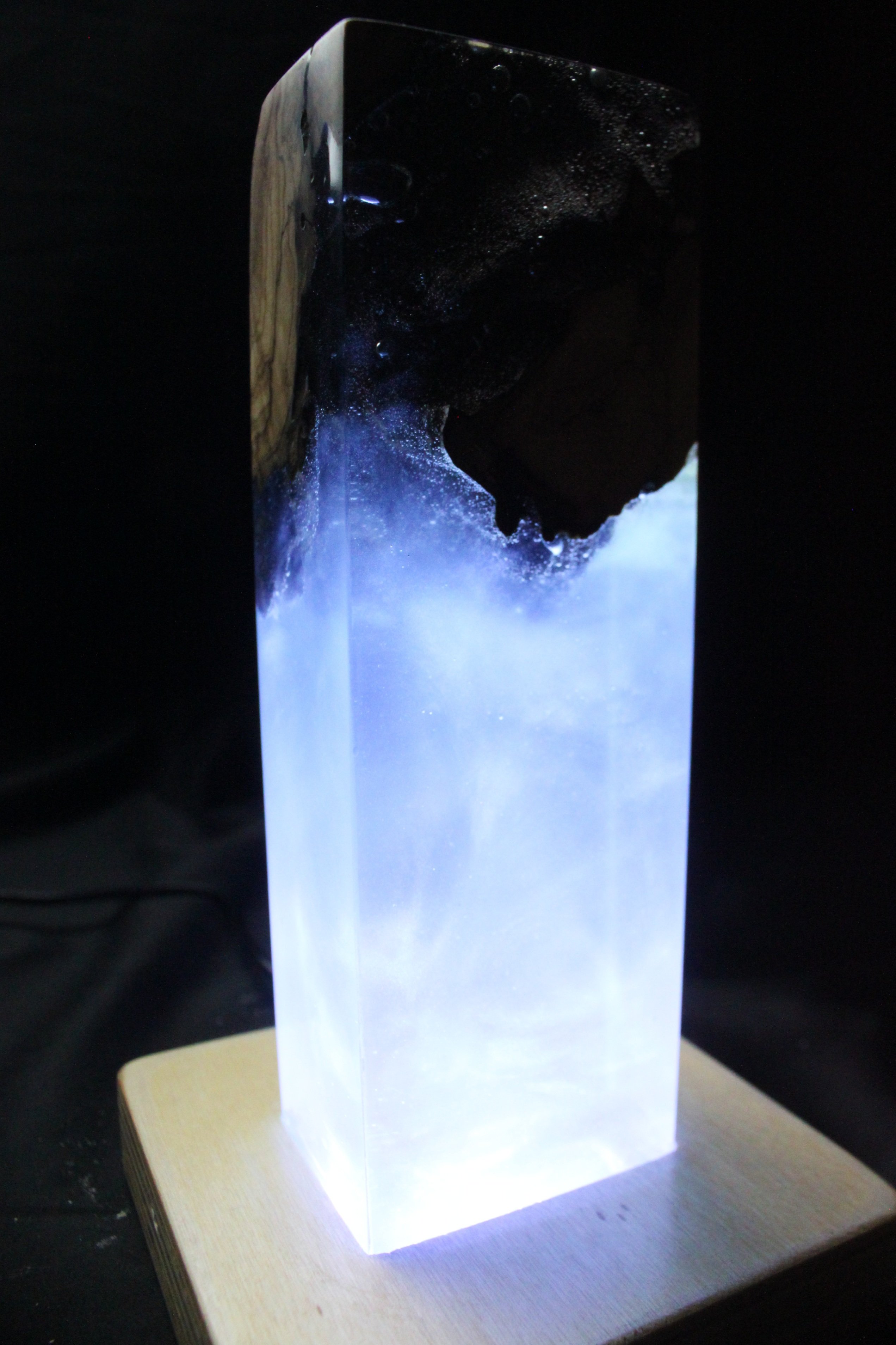 Ice Epoxy Resin Lamp