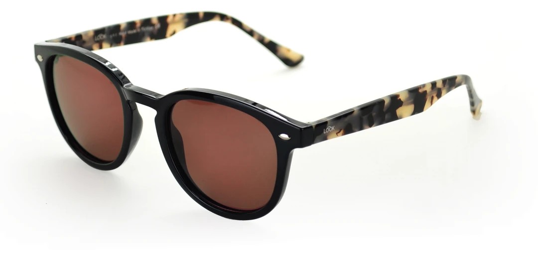 Black Pearl / Brown
