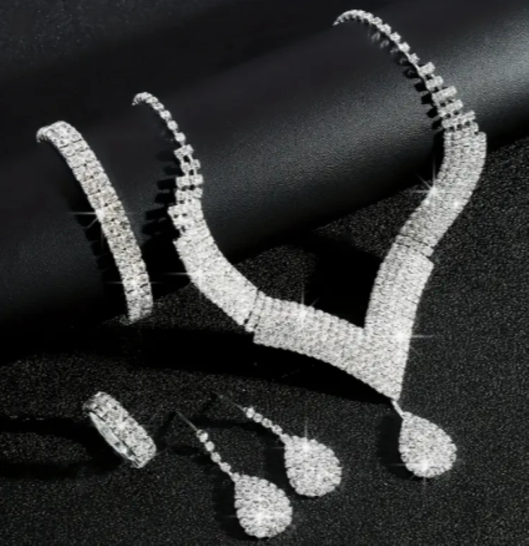 Zirkon Taşlı Damla Model Gelin Düğün & Davet Takı Seti (Kolye, Küpe, Bileklik, Yüzük)