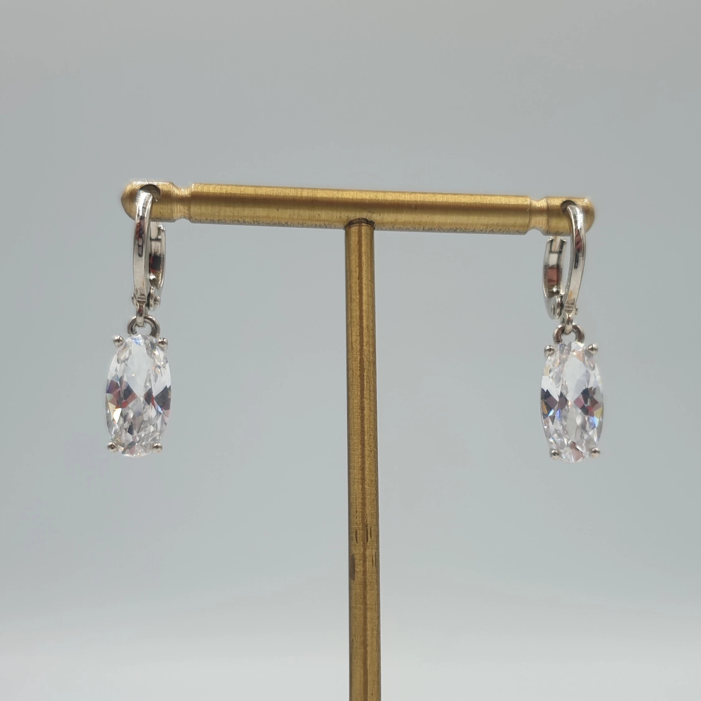 Gümüş Renk Oval Taşlı Sallantılı Xuping Klasik Halka Küpe- Kararmaz