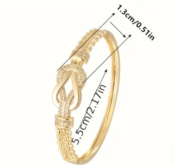 Kadın Gold Renk Taş Detaylı Örgü Form Bileklik – 5.5 cm Zarif Tasarım