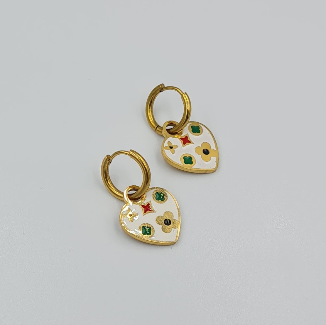 Renkli Mineli Kalp Figürlü Gold Halka Küpe – Çelik, 2.9 cm, Kararmaz, Sallantılı