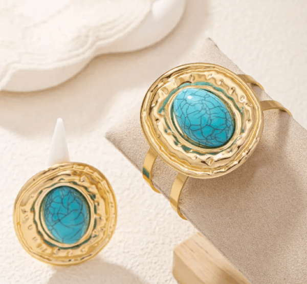 Kadın Gold Turkuaz Taşlı Takı Seti – Ayarlanabilir Kelepçe Bileklik ve Oval Yüzük – Vintage Boho Stil