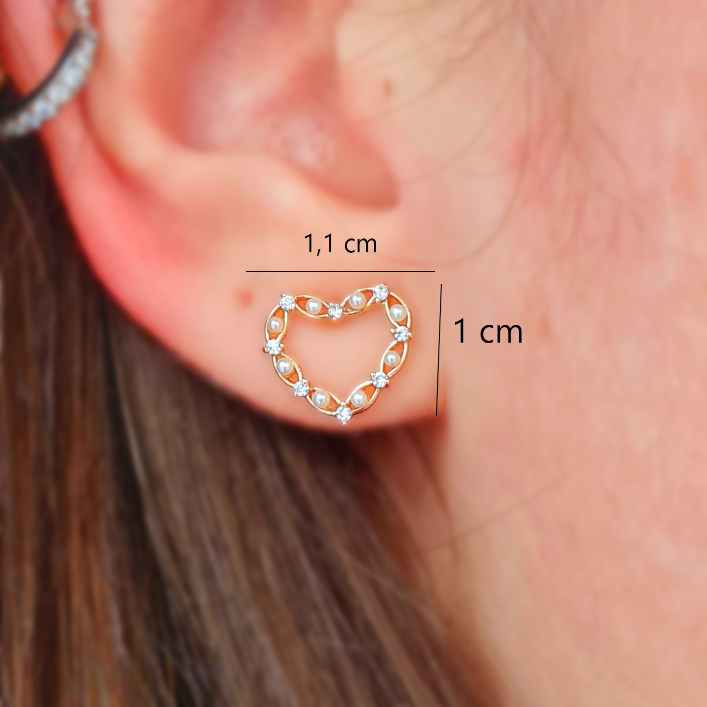 İnci ve Zirkon Taş Detaylı Kalp Küpe – Rose Gold, Xuping, Kararmaz, Suya Dayanıklı, 1 cm