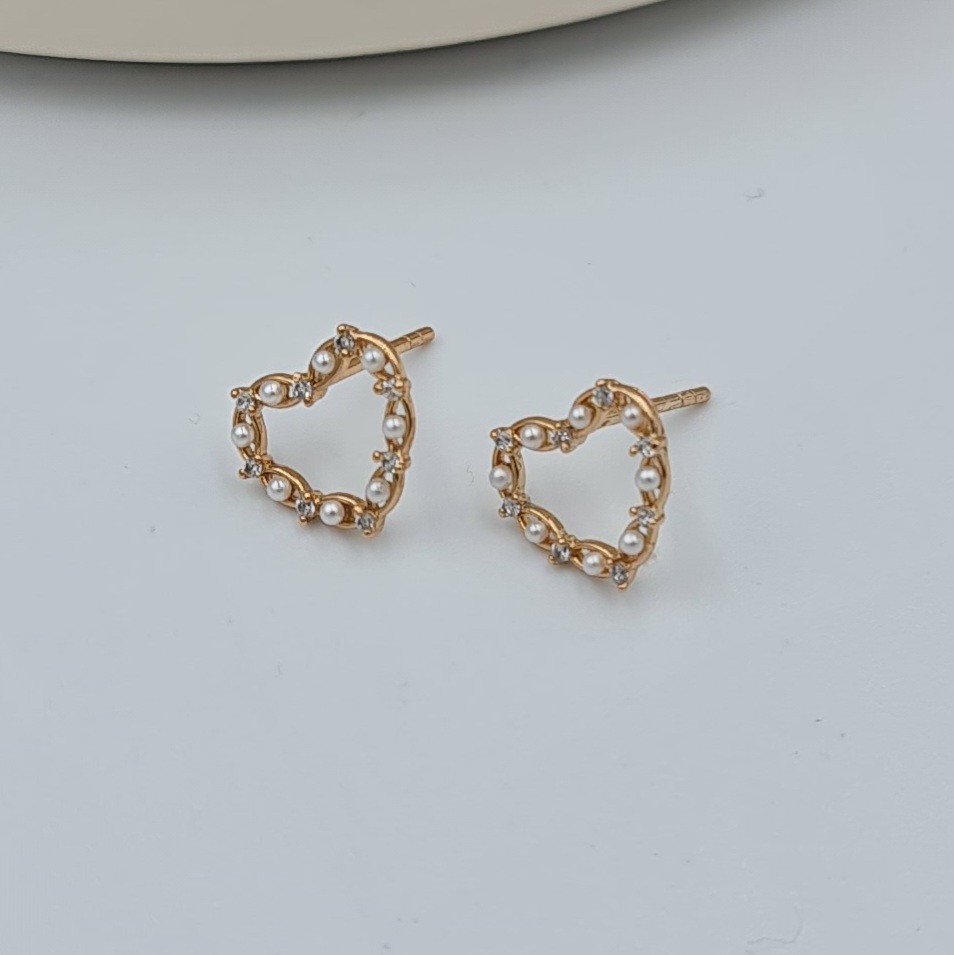 İnci ve Zirkon Taş Detaylı Kalp Küpe – Rose Gold, Xuping, Kararmaz, Suya Dayanıklı, 1 cm