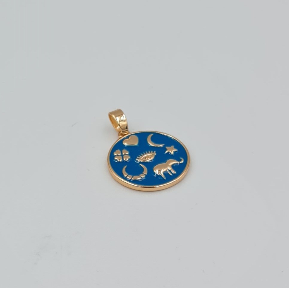 Sembollü Mineli Kolye Ucu – Rose Xuping, Kararmaz, Şans ve Koruma Temalı, 3 mm Halka (2,3 x 1,7 cm)