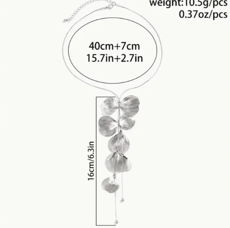 Gümüş Renk Yaprak Model Püsküllü Zarif Kadın Kolye