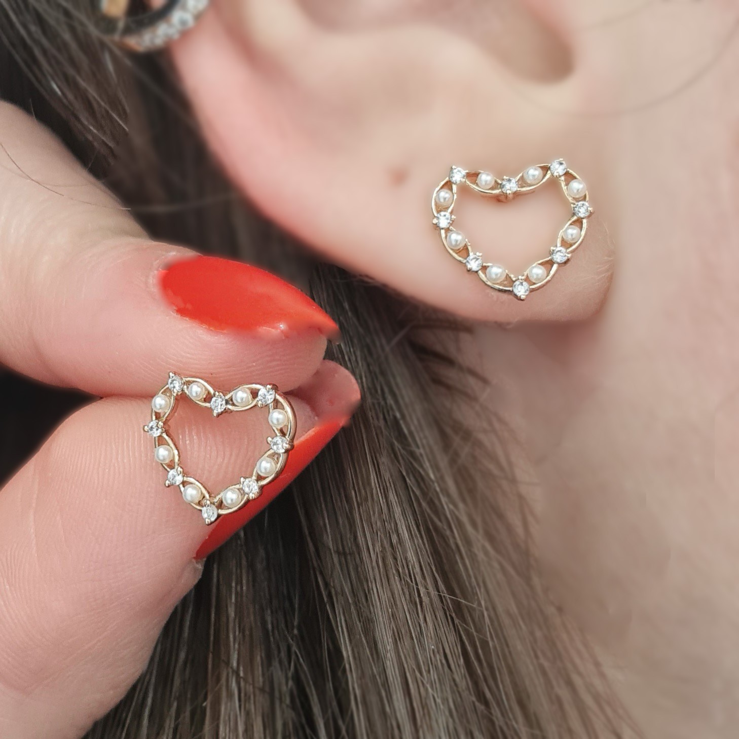 İnci ve Zirkon Taş Detaylı Kalp Küpe – Rose Gold, Xuping, Kararmaz, Suya Dayanıklı, 1 cm
