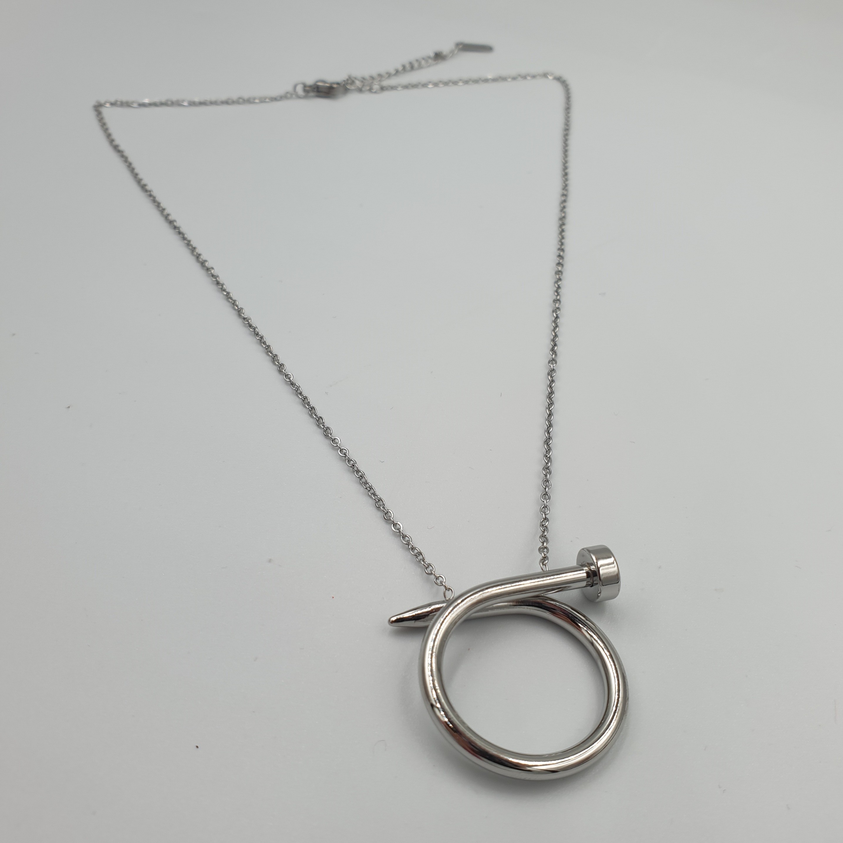 Gümüş Renk Çelik Çivi Tasarım Unisex Kolye - Kararmaz (42+6 cm)