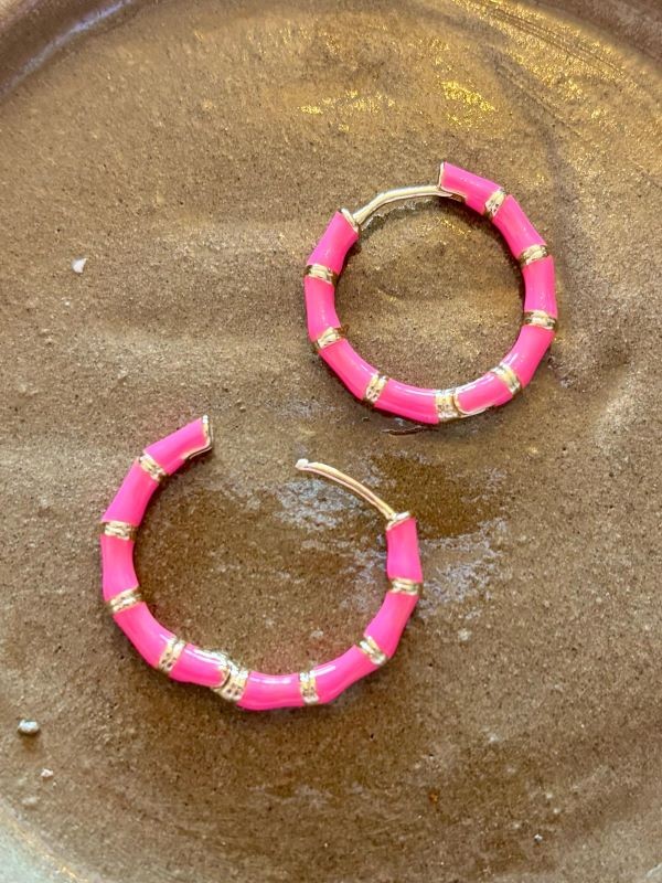 Pembe Mineli Rose Detaylı Şık Yazlık Halka Küpe Kadın Küpe 2,5 cm