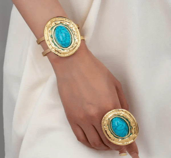 Kadın Gold Turkuaz Taşlı Takı Seti – Ayarlanabilir Kelepçe Bileklik ve Oval Yüzük – Vintage Boho Stil