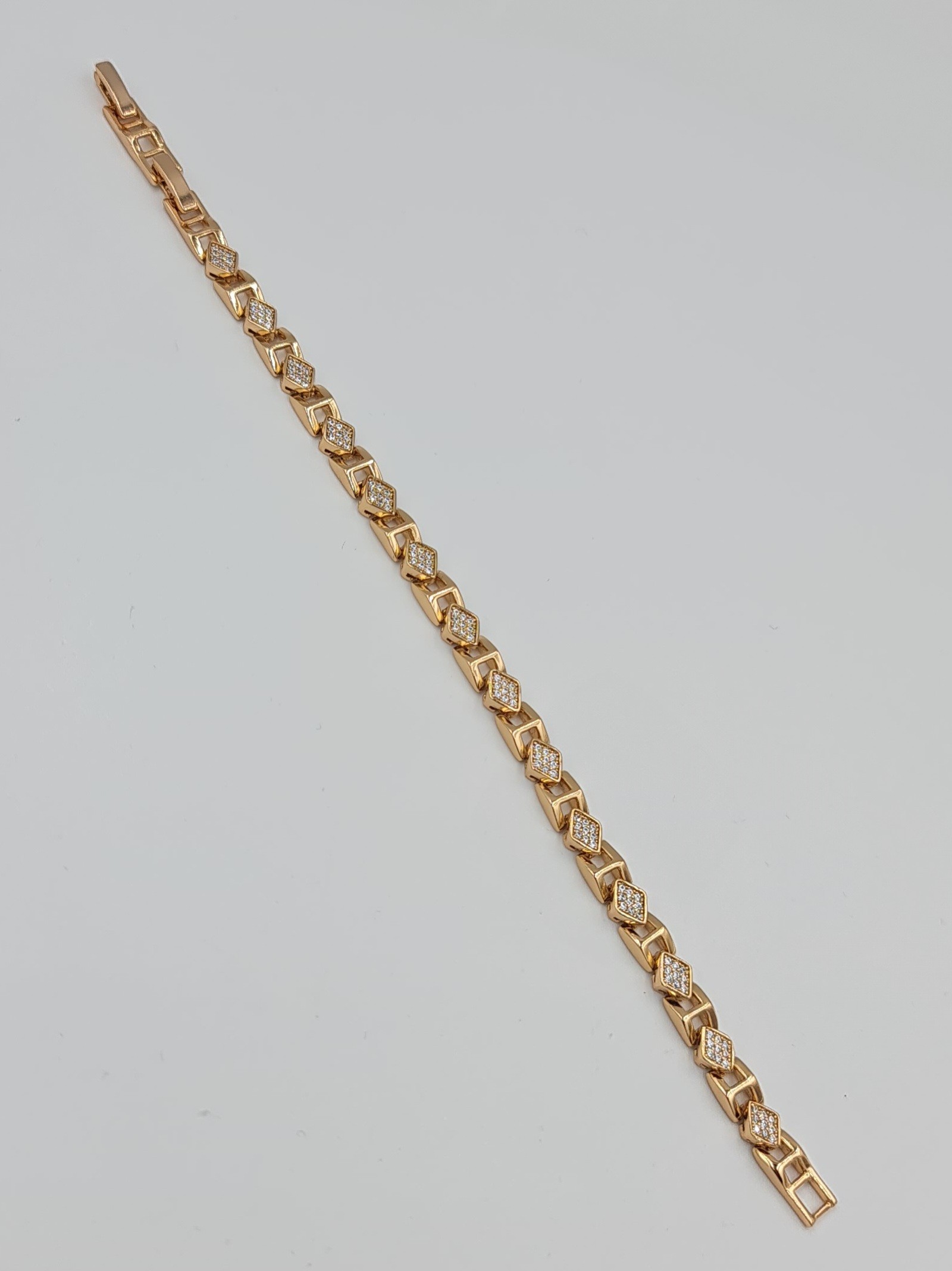 VIP Xuping 18K Kaplama Rose Taş Detaylı Klipsli Bileklik – Kararmaz, Uzatma Klipsli 17+2 cm (5 mm)