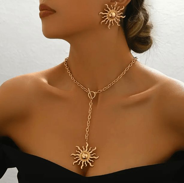 Gold Dekolte Güneş Kolye Küpe Set Şık Kadın Kolye Küpe Set