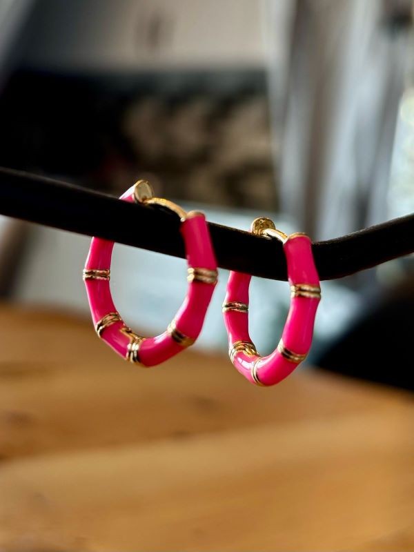 Pembe Mineli Rose Detaylı Şık Yazlık Halka Küpe Kadın Küpe 2 cm