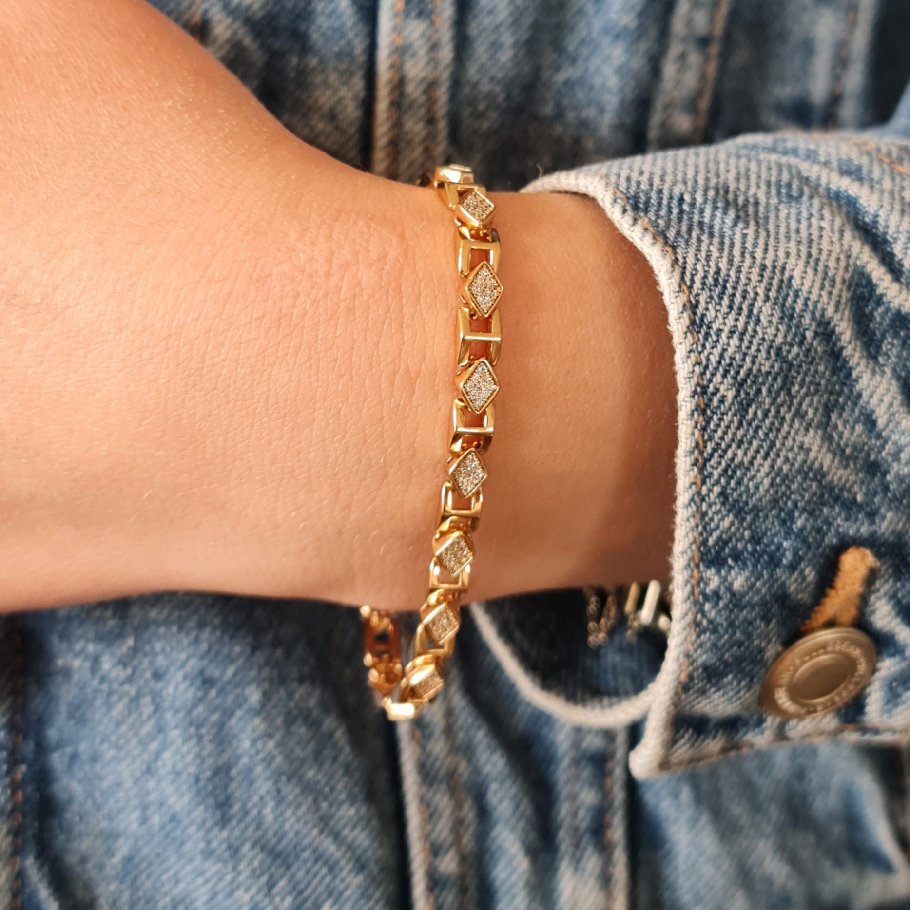 VIP Xuping 18K Kaplama Rose Taş Detaylı Klipsli Bileklik – Kararmaz, Uzatma Klipsli 17+2 cm (5 mm)