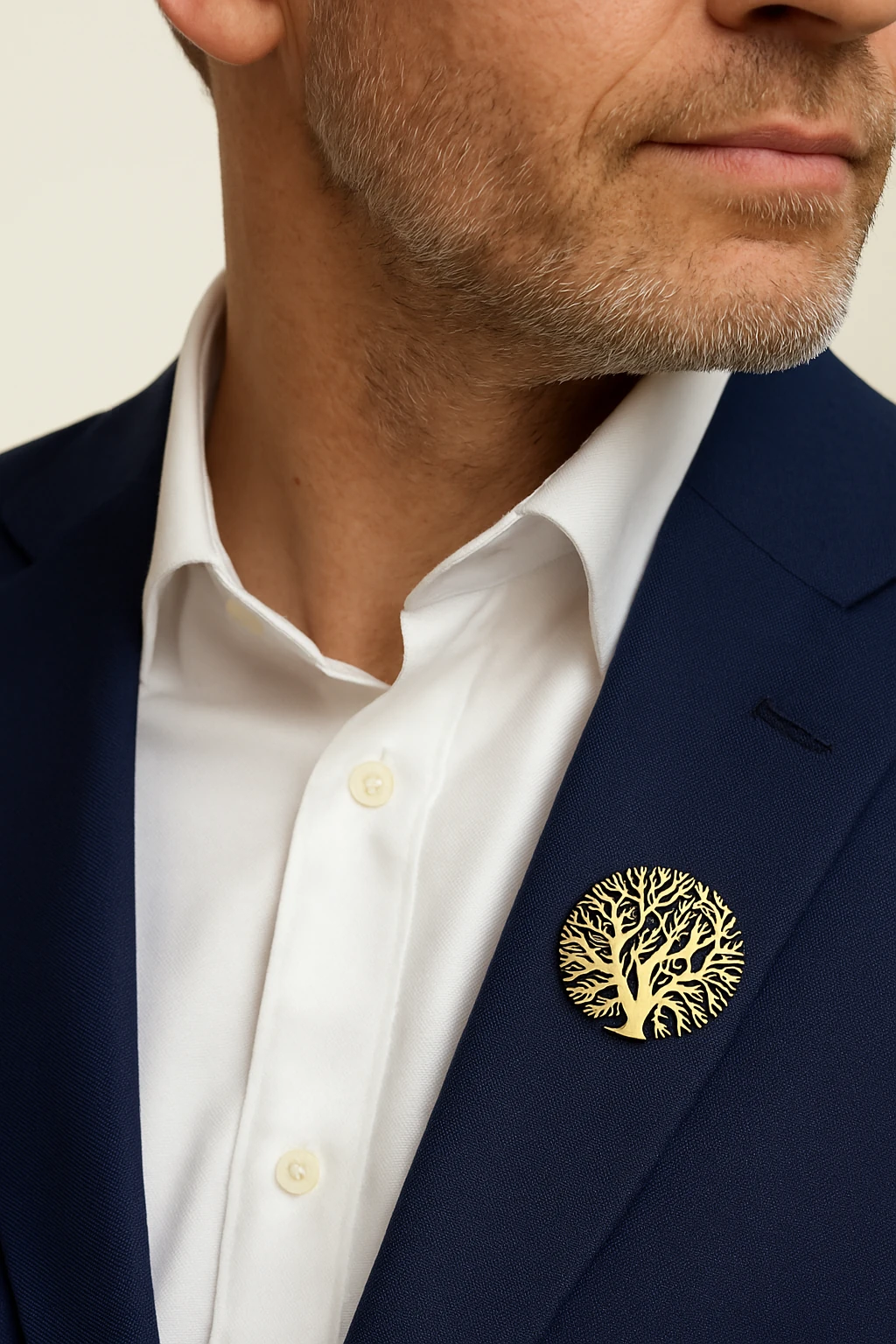 Hayat Ağacı Tasarımlı Yaka Broşu – Unisex, Altın Renk Çelik