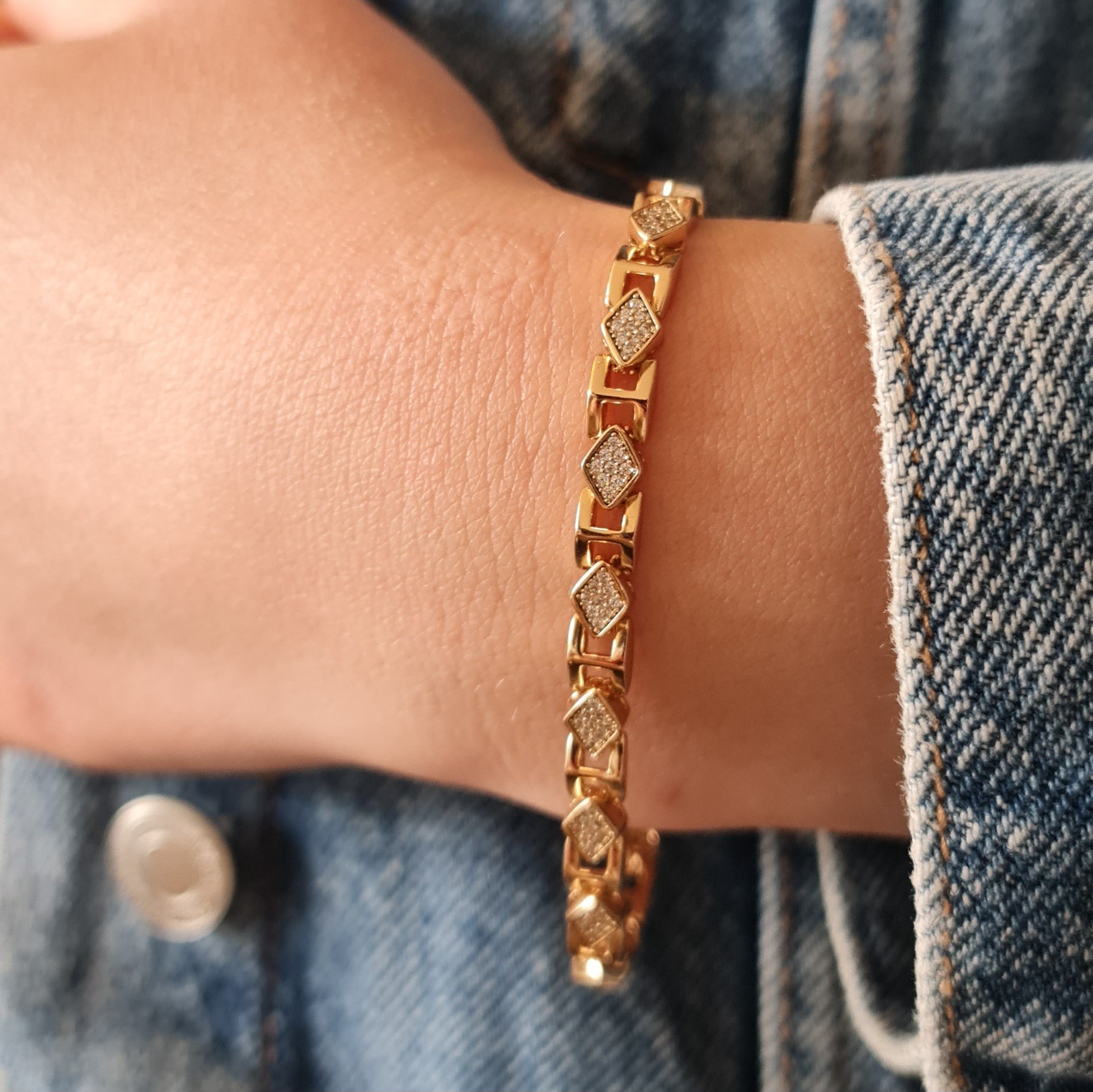 VIP Xuping 18K Kaplama Rose Taş Detaylı Klipsli Bileklik – Kararmaz, Uzatma Klipsli 17+2 cm (5 mm)