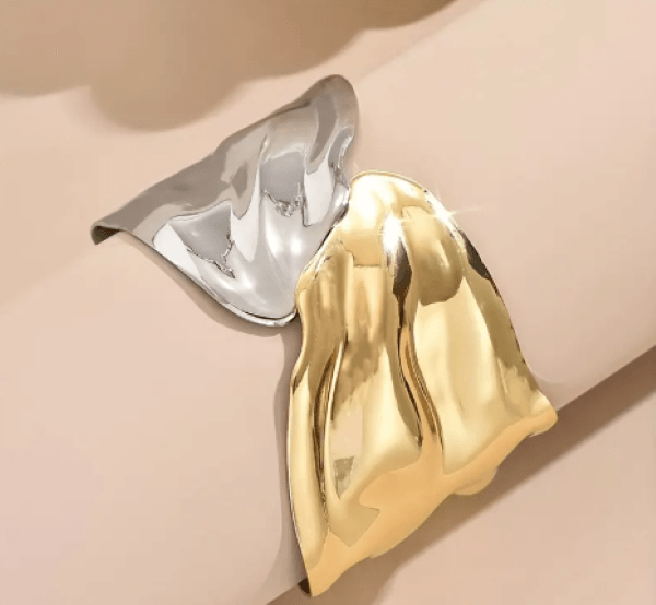 Kadın Gold & Silver Renkli Bileklik – Dalgalı Yüzeyli Geniş Manşet Model Kelepçe