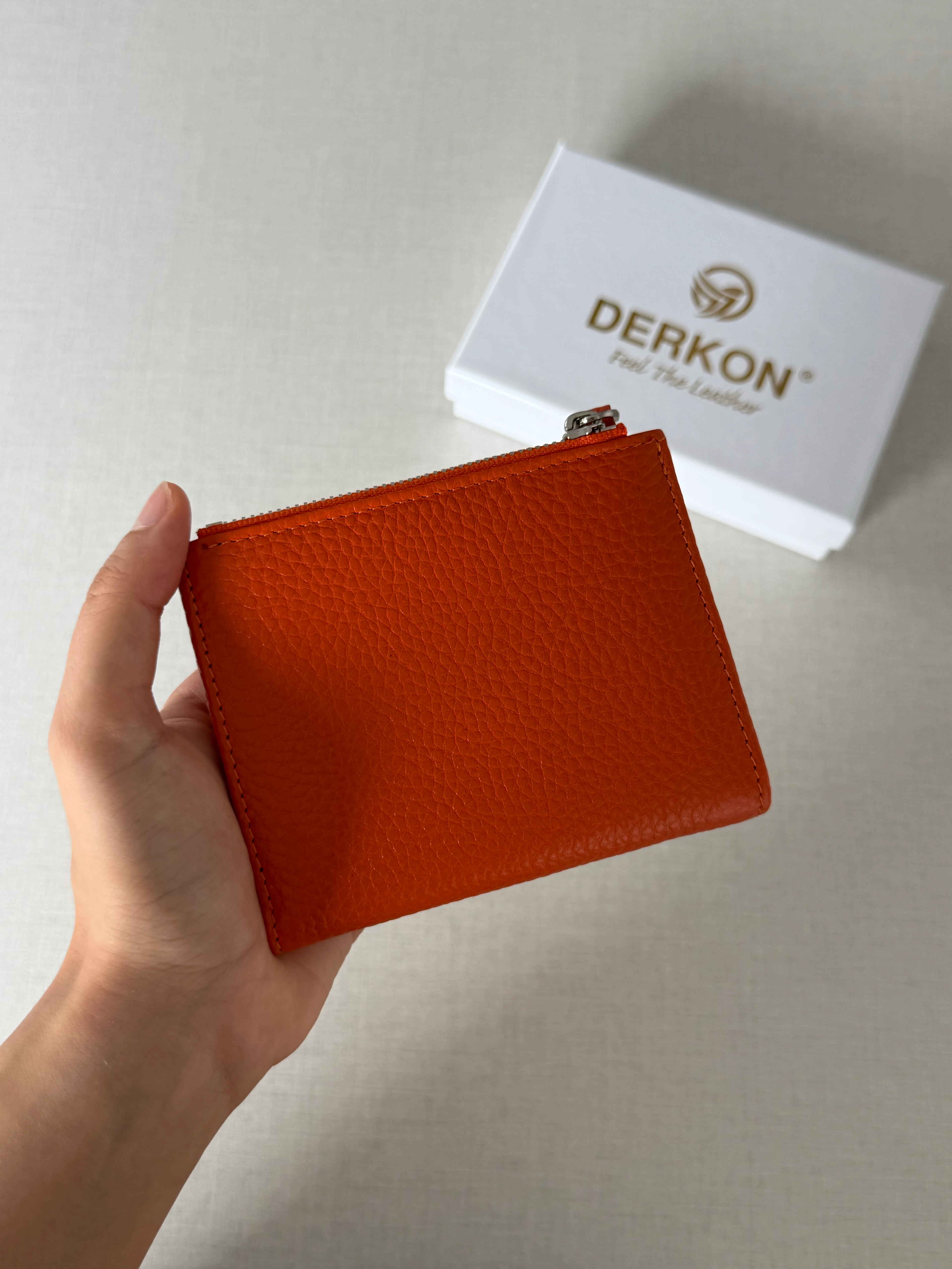 Her Çantaya Sığabilecek Ufak Bol Kartlık Bölmeli Hakiki Deri Bayan Cüzdanı Yuhan Model - TURUNCU