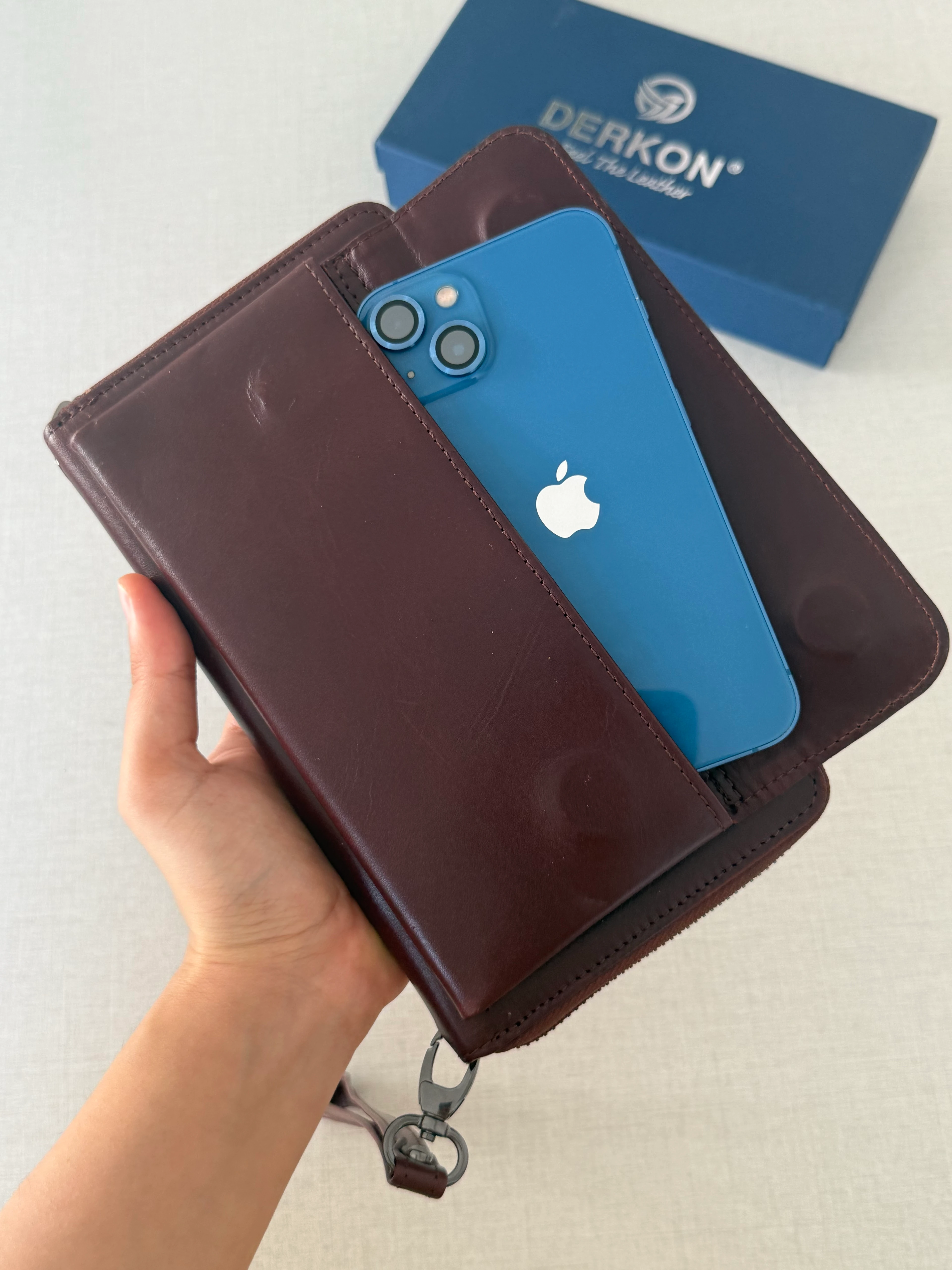 Lüks Hakiki Deri Elden Tutmalı Telefon Bölmeli Niko Model Cüzdan - KAHVERENGİ