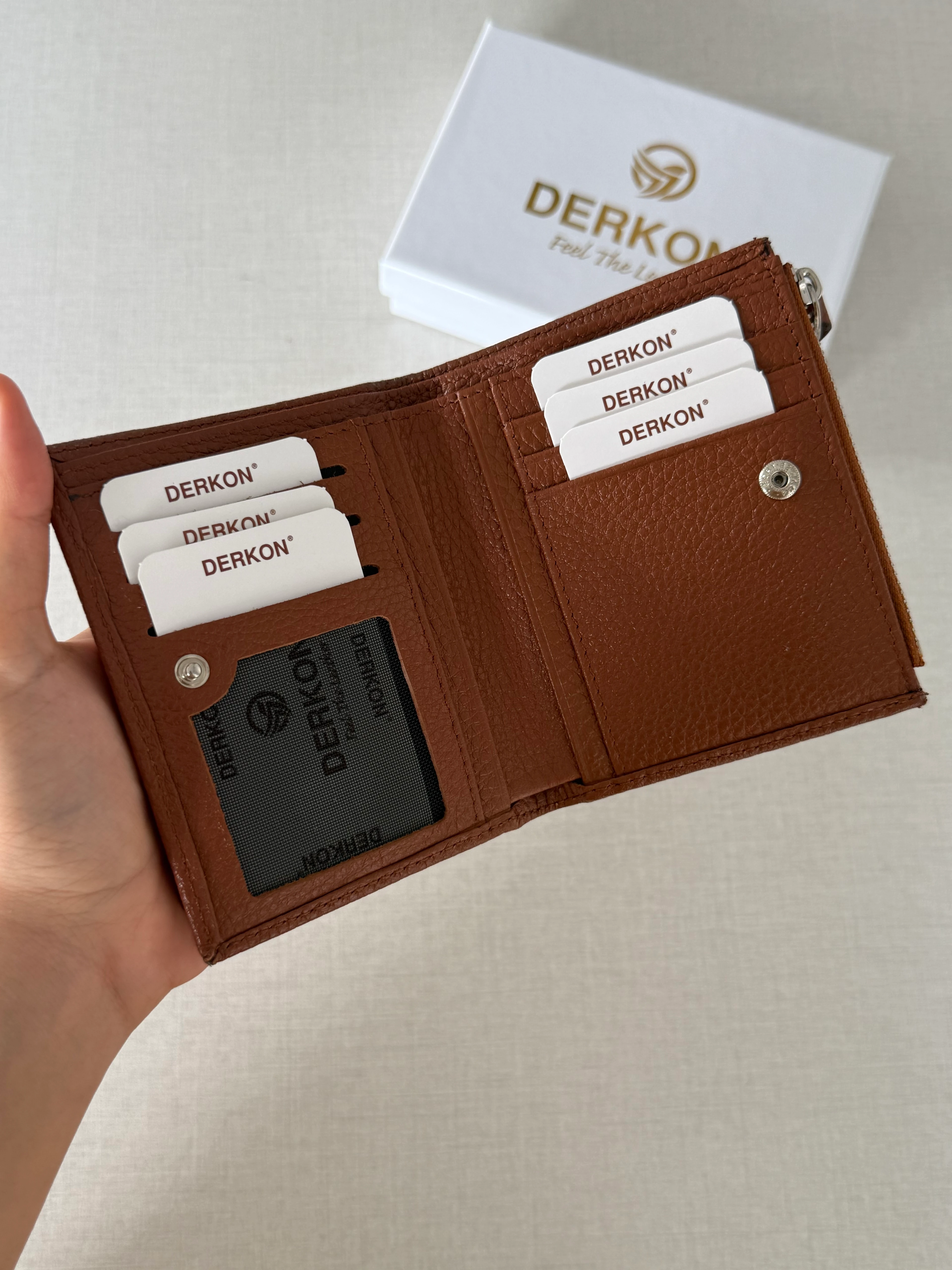 Her Çantaya Sığabilecek Ufak Bol Kartlık Bölmeli Hakiki Deri Bayan Cüzdanı Yuhan Model - TABA